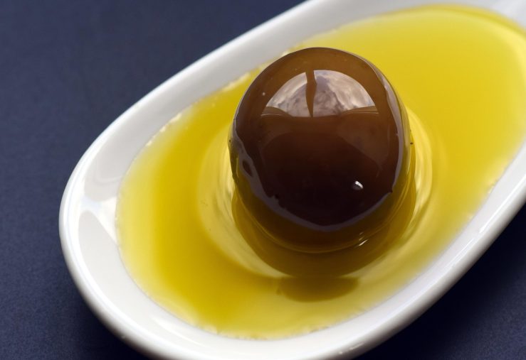 olive-2258631_1920